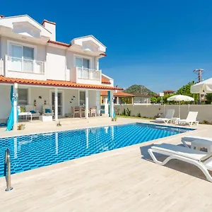 Mina Mugla